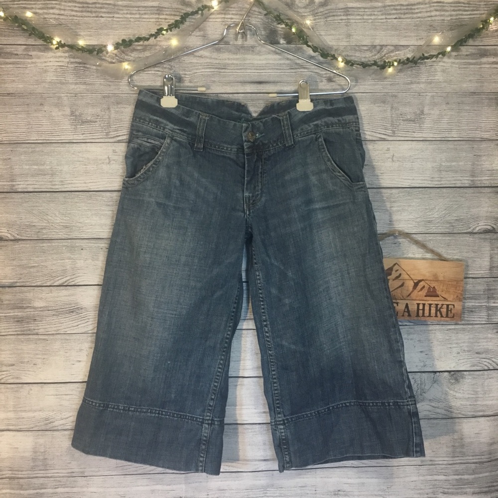 4/$25 American Eagle Dark Wash Jean Capris SZ 8